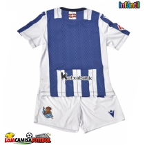 Camisa de Futebol Real Sociedad Equipamento Principal Infantil 2025-26 Manga Curta (+ Calças curtas)